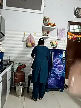 Best-Couple online show from March 2025 08:51:02 AM