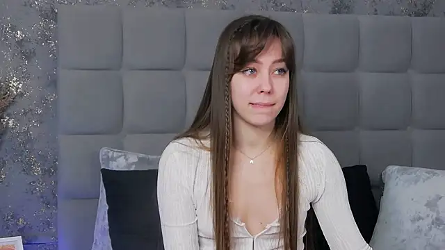 Snapshot of TheEmma chatting on February 2025 11:25:01 AM TheEmma online show from February 2025 11:25:01 AM