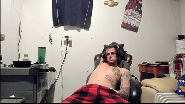 Snapshot of JamesMichael88 chatting on March 2025 07:10:01 AM JamesMichael88 online show from March 2025 07:10:01 AM