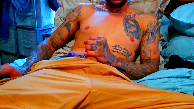 JamesMichael88 online show from December 2025 03:40:02 PM