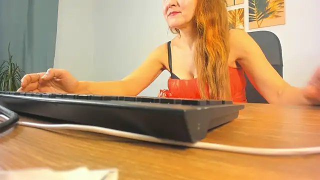 Snapshot of DenisHarmon chatting on January 2025 06:17:01 AM DenisHarmon online show from January 2025 06:17:01 AM