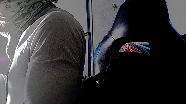 Snapshot of dominatingblacklove chatting on September 2025 12:05:01 AM dominatingblacklove online show from September 2025 12:05:01 AM