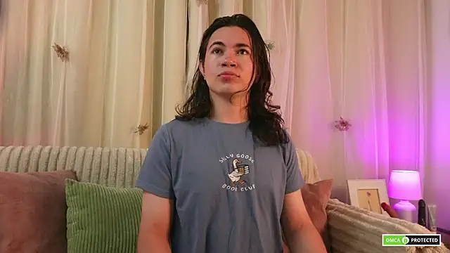 cute erelis  online show from February 2026 03:43:02 AM