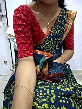 lovelygirl4567 online show from October 2025 05:37:01 PM