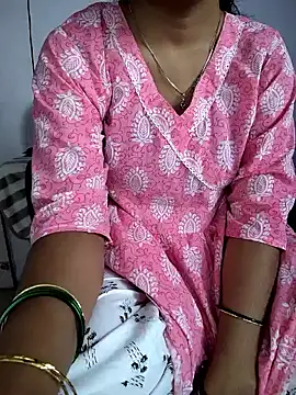 lovelygirl4567 online show from February 2026 05:28:01 AM