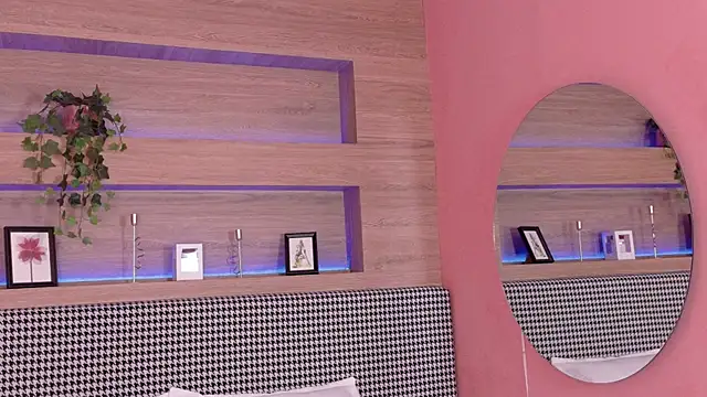 Snapshot of NickyBelmonth chatting on January 2025 11:56:02 AM NickyBelmonth online show from January 2025 11:56:02 AM