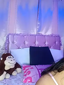 Snapshot of PaulaOrtiz_1 chatting on March 2025 02:45:02 PM PaulaOrtiz 1 online show from March 2025 02:45:02 PM