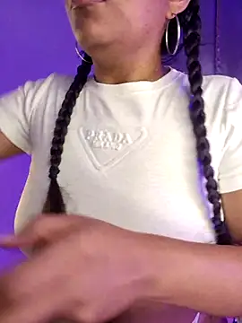 Snapshot of PaulaOrtiz_1 chatting on November 2025 10:48:02 AM PaulaOrtiz 1 online show from November 2025 10:48:02 AM