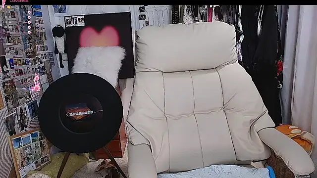 xiaotiantian-76 online show from December 2025 01:03:02 AM