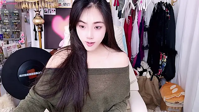 xiaotiantian-76 online show from January 2026 03:32:01 AM