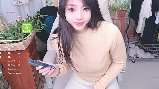 Snapshot of xiaotiantian-76 chatting on June 2026 04:54:02 AM xiaotiantian-76 online show from June 2026 04:54:02 AM
