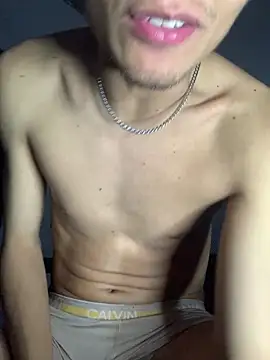 gabrielzinnnn085 online show from December 2025 04:07:02 AM