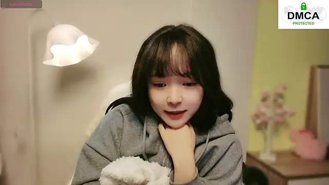 Snapshot of Chenjing0 chatting on January 2025 08:03:01 AM Chenjing0 online show from January 2025 08:03:01 AM