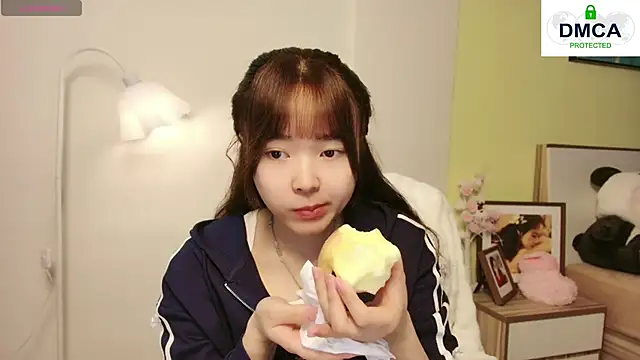 Snapshot of Chenjing0 chatting on February 2025 04:42:02 AM Chenjing0 online show from February 2025 04:42:02 AM