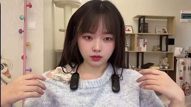 Snapshot of Chenjing0 chatting on November 2025 04:22:02 AM Chenjing0 online show from November 2025 04:22:02 AM