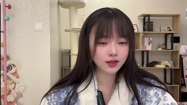 Snapshot of Chenjing0 chatting on November 2025 04:46:02 AM Chenjing0 online show from November 2025 04:46:02 AM