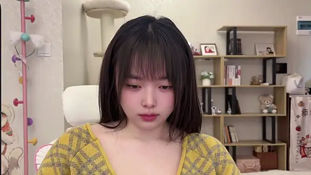 Snapshot of Chenjing0 chatting on December 2025 03:55:01 AM Chenjing0 online show from December 2025 03:55:01 AM