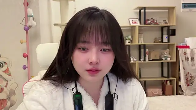 Chenjing0 online show from February 2026 01:05:01 PM