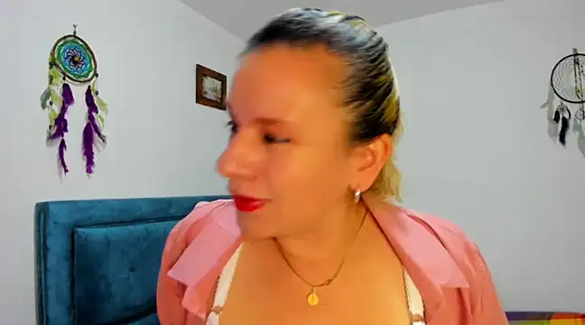 sofi saliva2511 online show from February 2025 05:17:02 PM