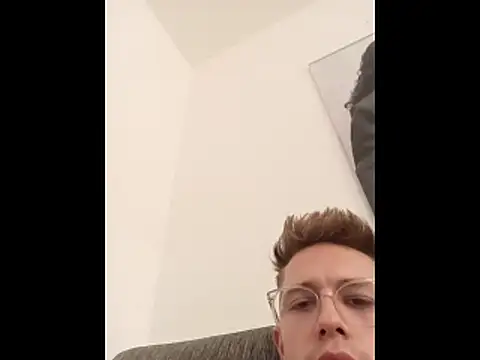 Hessebub online show from October 2025 10:15:01 PM