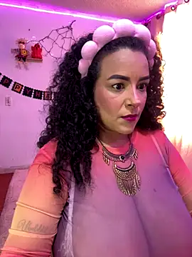 Snapshot of ariadna_cooper chatting on October 2025 01:14:01 PM ariadna cooper online show from October 2025 01:14:01 PM