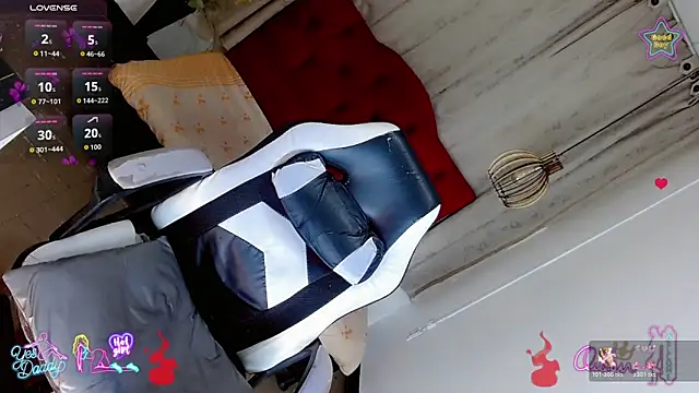 Snapshot of Gisele_fox chatting on February 2026 07:17:02 PM Gisele fox online show from February 2026 07:17:02 PM