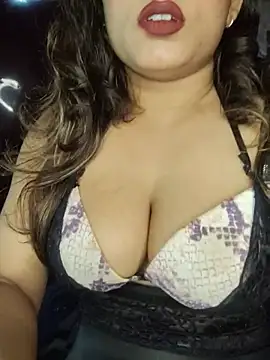 Snapshot of Anjaji-90 chatting on July 2026 05:39:01 PM Anjaji-90 online show from July 2026 05:39:01 PM