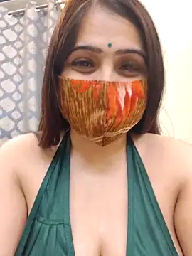 shreya1765 online show from February 2026 05:16:02 PM