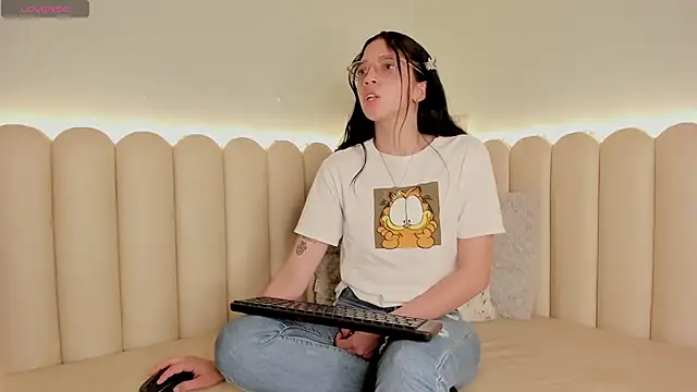 catalina rrosee online show from January 2025 07:29:01 PM