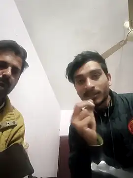 MAGNETICDADDY8 online show from November 2025 01:00:02 PM