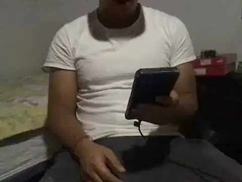 Snapshot of RODRI_POLLADURA chatting on January 2025 12:45:01 AM RODRI POLLADURA online show from January 2025 12:45:01 AM