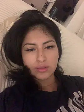 Snapshot of QueenFernanda chatting on January 2025 10:01:02 PM QueenFernanda online show from January 2025 10:01:02 PM