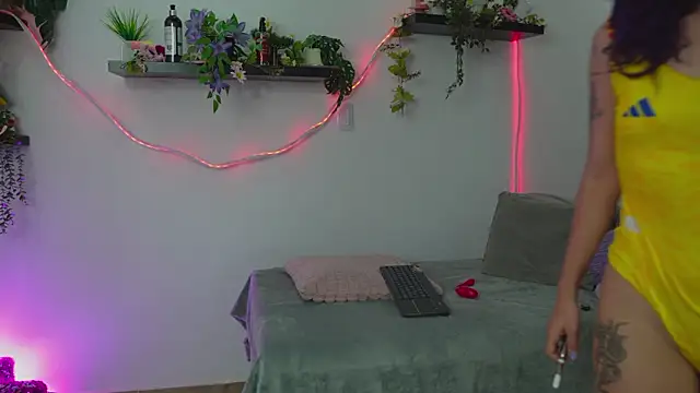bri cullen online show from June 2026 01:39:01 AM