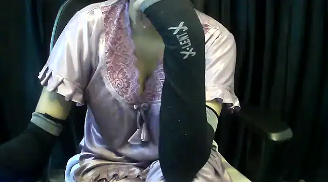 Snapshot of hot-niti chatting on March 2025 11:48:01 PM hot-niti online show from March 2025 11:48:01 PM