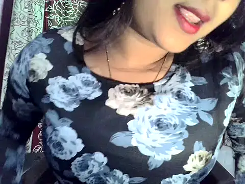 SIYA MAVI online show from June 2026 09:30:01 AM
