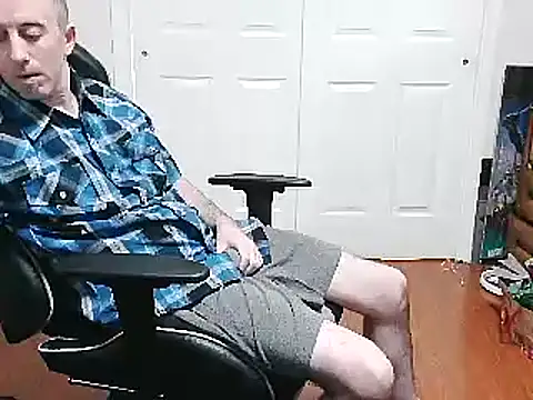 Snapshot of drummer9 chatting on January 2025 12:00:01 AM drummer9 online show from January 2025 12:00:01 AM