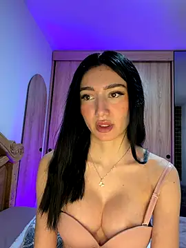 Snapshot of Maddy_Jones chatting on November 2025 02:36:01 AM Maddy Jones online show from November 2025 02:36:01 AM