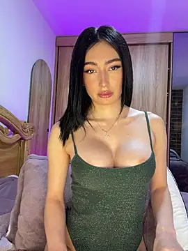 Maddy Jones online show from April 2026 12:22:01 AM