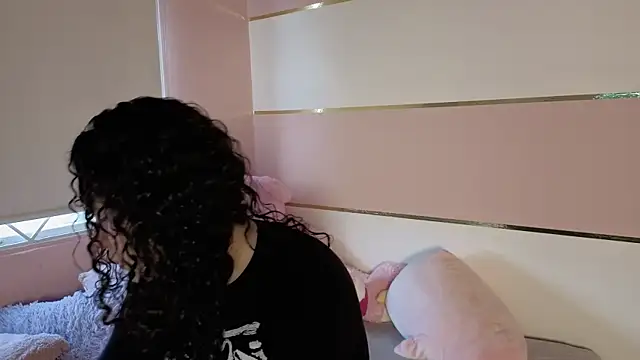 Snapshot of Charlotte__Miller chatting on October 2025 11:43:02 AM Charlotte Miller online show from October 2025 11:43:02 AM