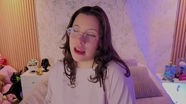 Snapshot of Charlotte__Miller chatting on June 2026 12:42:02 PM Charlotte Miller online show from June 2026 12:42:02 PM