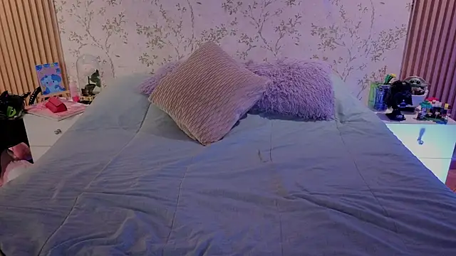 Snapshot of Charlotte__Miller chatting on July 2026 12:11:01 PM Charlotte Miller online show from July 2026 12:11:01 PM