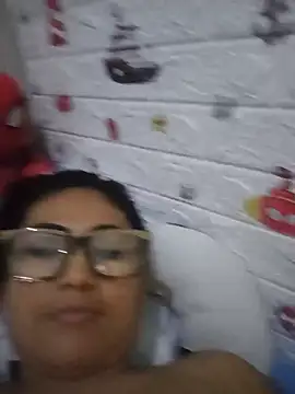 Snapshot of acuarela chatting on January 2025 02:40:01 AM acuarela online show from January 2025 02:40:01 AM