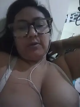 Snapshot of acuarela chatting on January 2025 05:24:01 AM acuarela online show from January 2025 05:24:01 AM