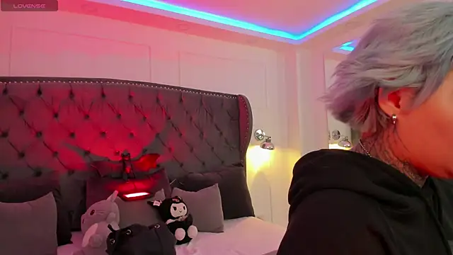 Snapshot of jinxv_nuss chatting on October 2025 11:01:01 AM jinxv nuss online show from October 2025 11:01:01 AM