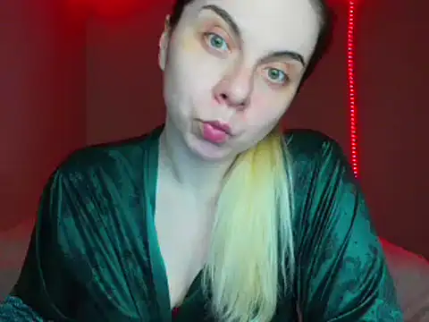 Snapshot of HappyIva chatting on February 2025 02:38:01 AM HappyIva online show from February 2025 02:38:01 AM