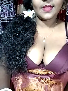 YERY HOT online show from November 2025 05:48:02 PM