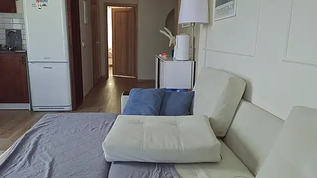 KristineEsme online show from March 2026 07:36:02 AM