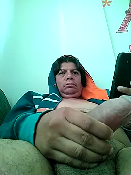 Snapshot of escorpio50jt chatting on March 2025 12:11:02 PM escorpio50jt online show from March 2025 12:11:02 PM