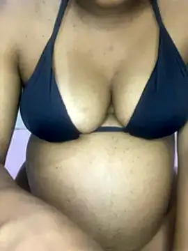 Snapshot of Mariaapimentinha chatting on December 2025 12:04:01 AM Mariaapimentinha online show from December 2025 12:04:01 AM