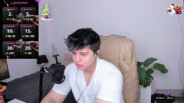 Snapshot of Thom_Ohtani chatting on November 2025 03:08:02 PM Thom Ohtani online show from November 2025 03:08:02 PM